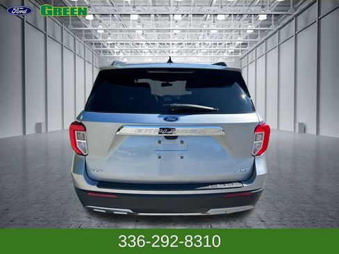 Used 2023 Ford Explorer XLT w/ Equipment Group 202A AWD/4WD image 4