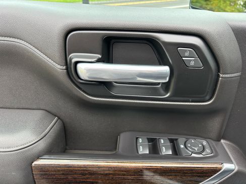 Used 2021 GMC Sierra 1500 SLE image 23