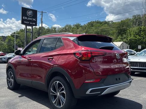 Used 2021 Buick Encore GX Select AWD/4WD image 4