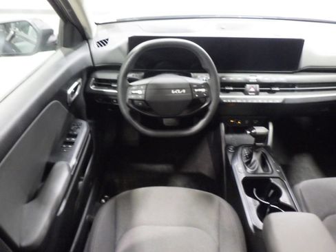Used 2025 Kia K4 FWD image 9