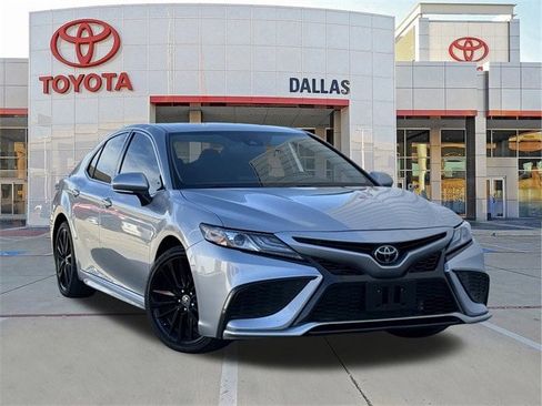 Used 2023 Toyota Camry XSE image 1