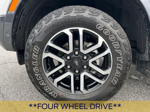 Certified 2024 Ford Ranger Lariat w/ FX4 Off-Road Package image 15