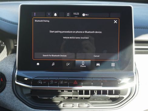 Used 2024 Jeep Compass Latitude w/ Sun and Sound Group image 4