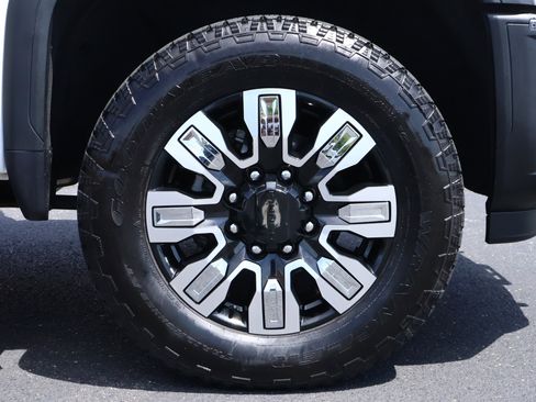 Used 2024 GMC Sierra 2500 Denali w/ Denali Reserve Package AWD/4WD image 29