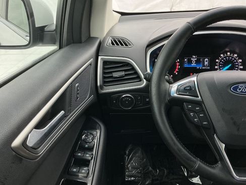Used 2019 Ford Edge SEL FWD image 31