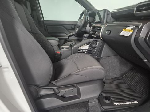 New 2026 Toyota Tacoma SR5 image 39