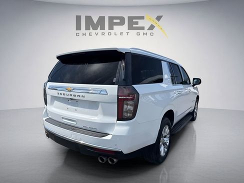 Used 2023 Chevrolet Suburban Premier RWD image 5