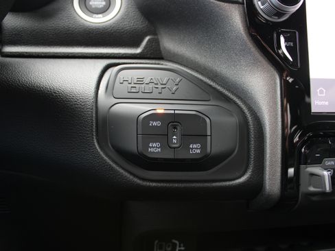 Used 2025 RAM 3500 Tradesman image 23