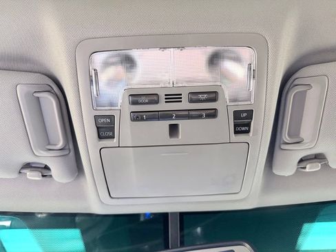 Used 2017 Toyota Camry XLE FWD image 53