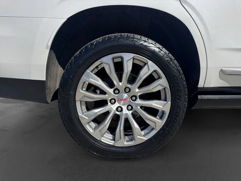 Used 2022 GMC Yukon Denali AWD/4WD image 7