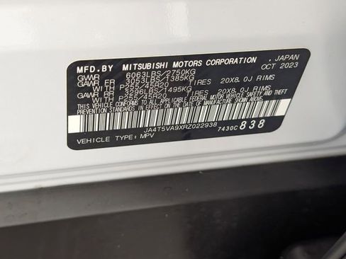 Used 2024 Mitsubishi Outlander SE AWD/4WD image 38