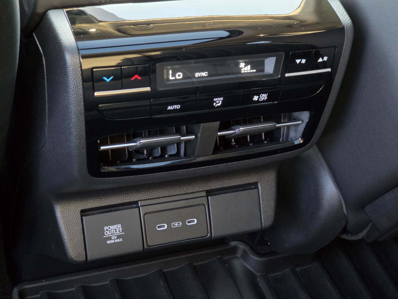 Used 2026 Acura MDX SH-AWD image 14