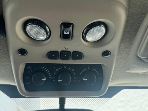 Used 2004 GMC Yukon XL Denali AWD/4WD image 27