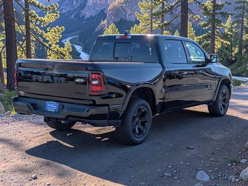 Used 2025 RAM 1500 Big Horn AWD/4WD image 6