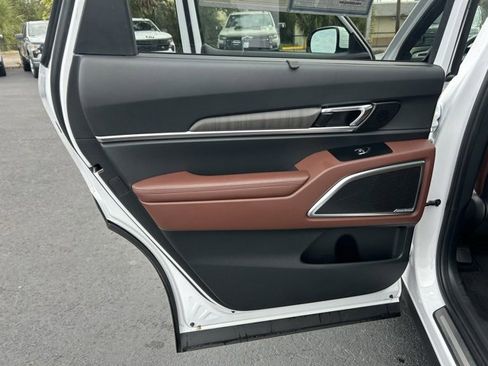 Used 2023 Kia Telluride SX image 13