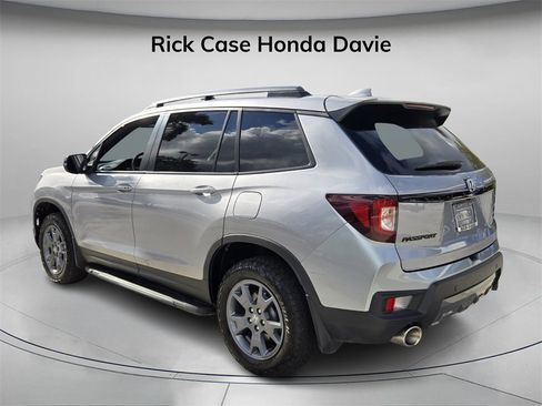 Certified 2024 Honda Passport TrailSport image 8