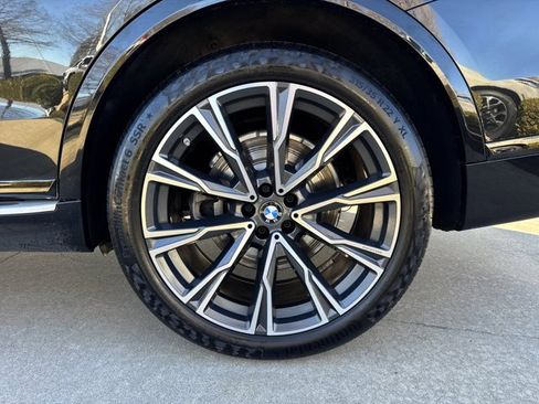 Used 2021 BMW X7 xDrive40i w/ M Sport Package image 30
