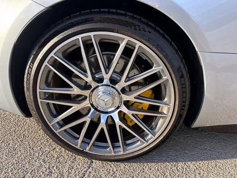 Used 2022 Mercedes-Benz SL 55 AMG 4MATIC w/ Driver Assistance Package image 31