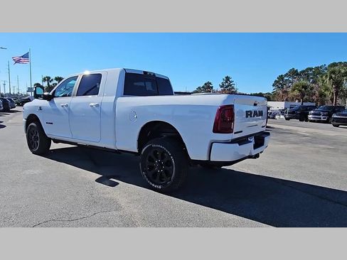 New 2026 RAM 2500 Laramie AWD/4WD image 29