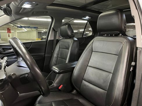 Used 2021 Chevrolet Equinox Premier image 17