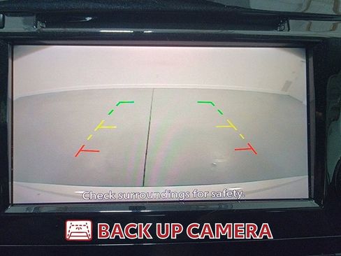 Used 2018 Nissan Rogue SV image 22