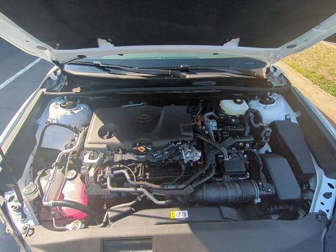 Used 2025 Toyota Camry SE FWD image 35