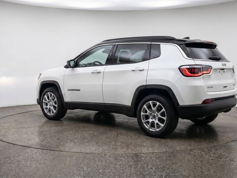 Used 2025 Jeep Compass Limited AWD/4WD image 6