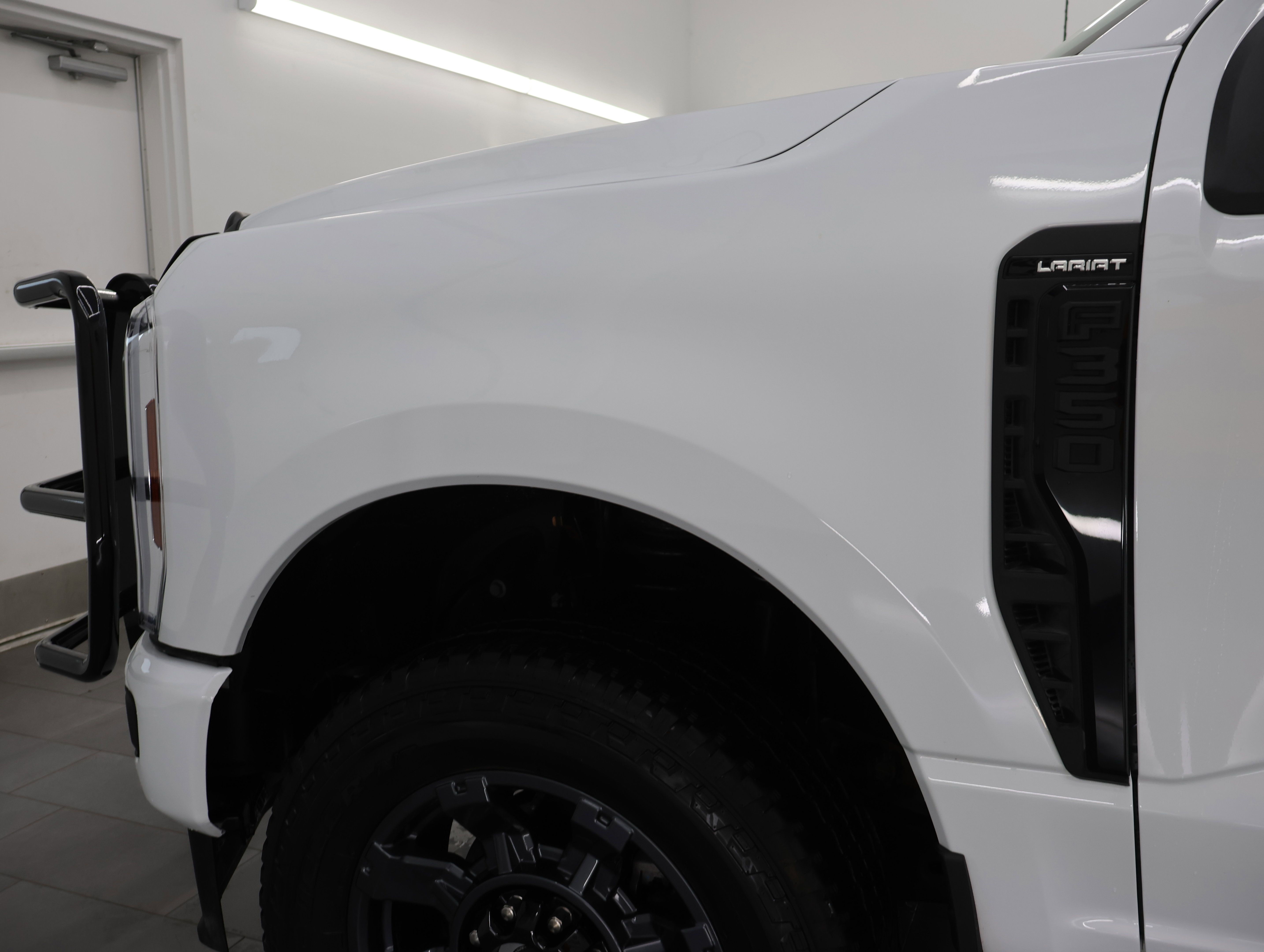 Used 2024 Ford F350 Lariat w/ Sport Appearance Package AWD/4WD image 38