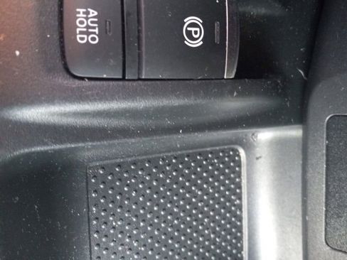 Used 2022 Nissan Rogue Sport SL w/ Premium Package image 35