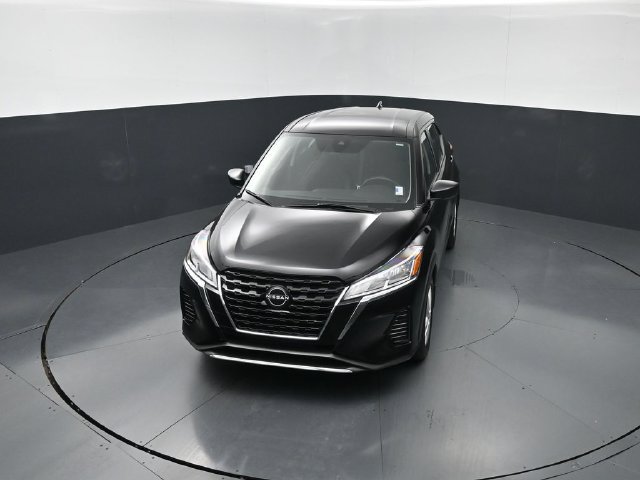 Certified 2025 Nissan Kicks Play S FWD image 27