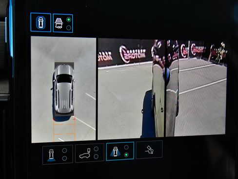 Used 2024 GMC Acadia Elevation FWD image 24