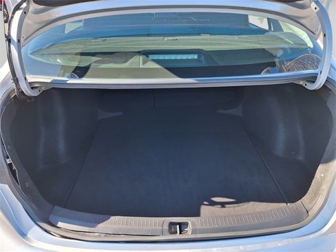 Used 2021 Toyota Corolla LE image 22