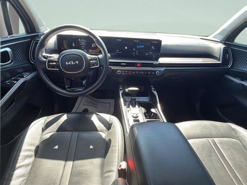 Used 2025 Kia Sorento S w/ Panoramic Sunroof Package FWD image 17