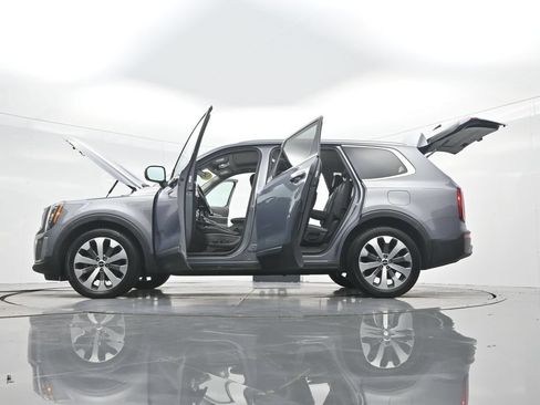Used 2022 Kia Telluride S AWD/4WD image 47