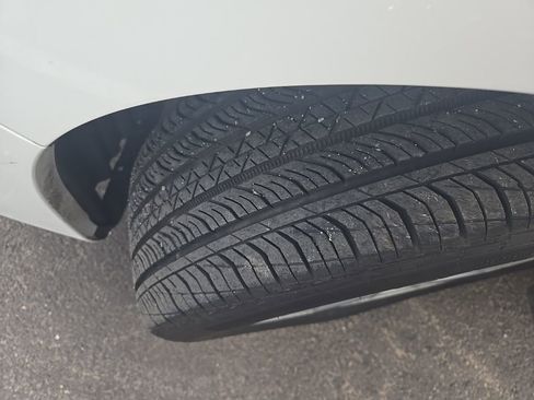 Used 2017 Subaru Impreza 2.0i Premium image 4