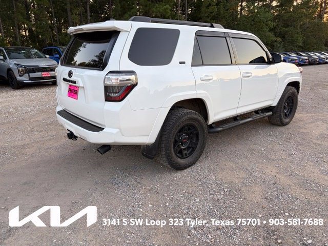 Used 2021 Toyota 4Runner SR5 Premium w/ Moonroof Package AWD/4WD image 7