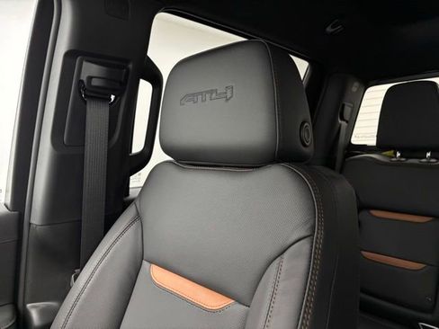 New 2026 GMC Sierra 1500 AT4 w/ Technology Package image 42