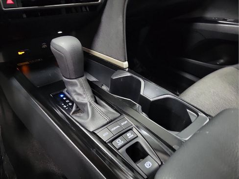 Certified 2025 Toyota Camry LE image 15