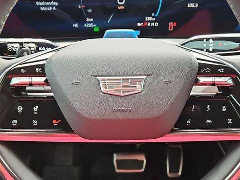 New 2026 Cadillac Vistiq Luxury w/ LPO, Floor Liner Package image 15