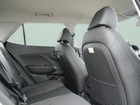 New 2026 Hyundai Venue SEL FWD image 14