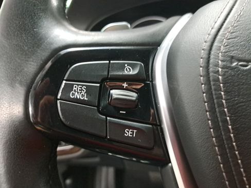 Used 2018 BMW 530i xDrive AWD/4WD image 18