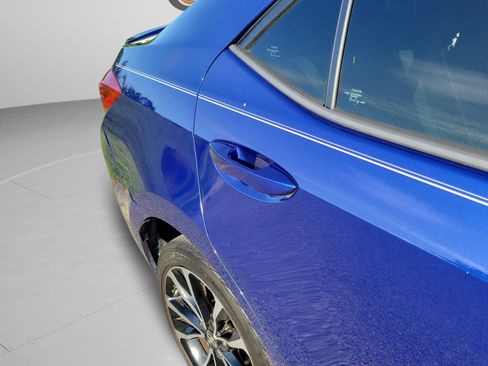 Used 2017 Toyota Corolla XSE FWD image 18