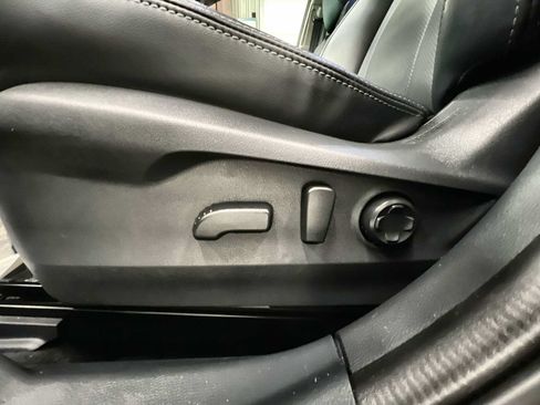 Used 2025 Subaru Outback Limited XT AWD/4WD image 14