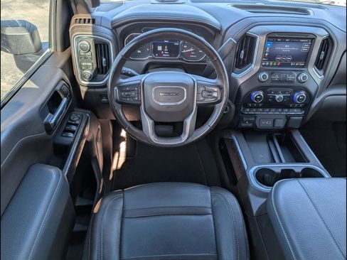 Used 2023 GMC Sierra 3500 Denali image 10