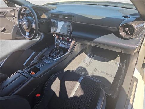 Used 2024 Toyota GR86 Premium RWD image 17