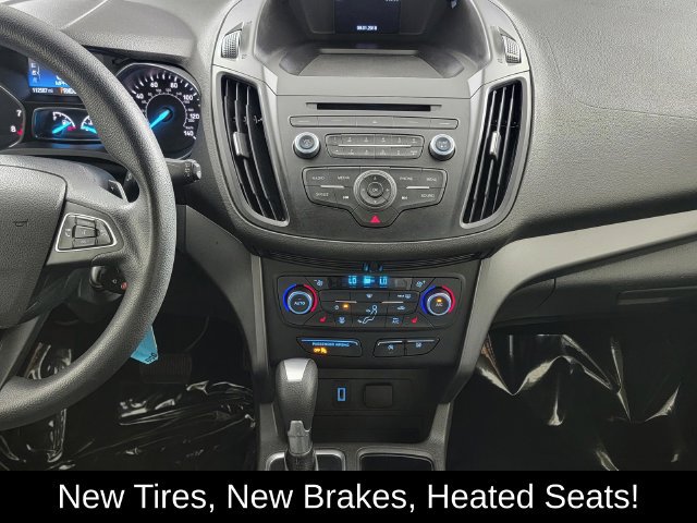 Used 2017 Ford Escape SE w/ SE Cold Weather Package FWD image 20