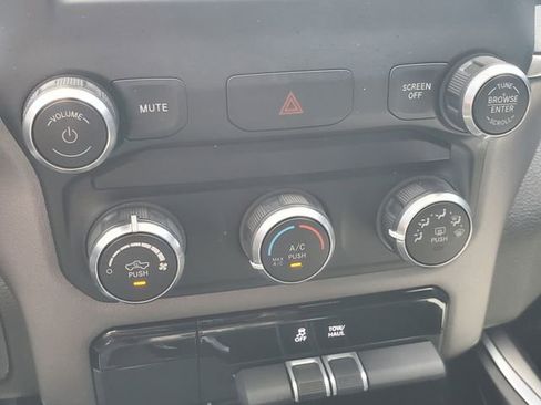 Used 2022 RAM 1500 Big Horn image 25
