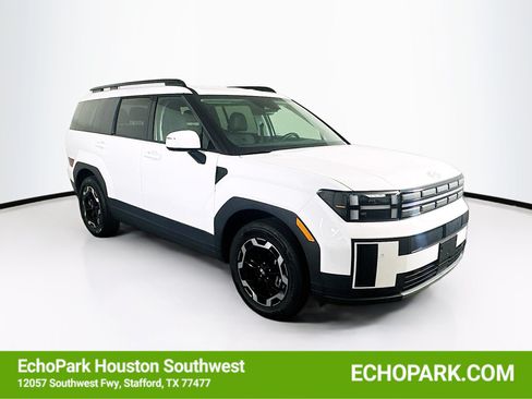 Used 2026 Hyundai Santa Fe SEL FWD image 1
