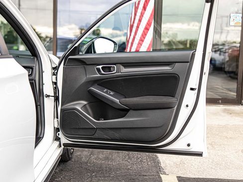 Used 2025 Honda Civic Sport image 39