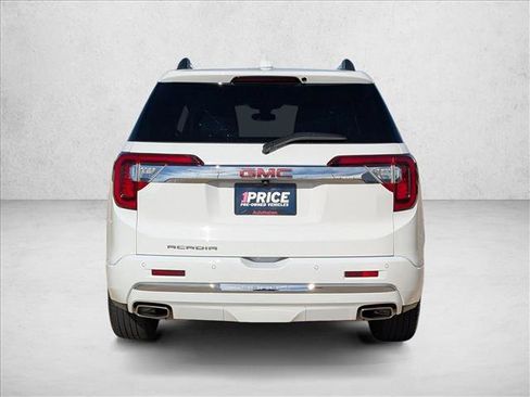 Used 2023 GMC Acadia Denali image 7